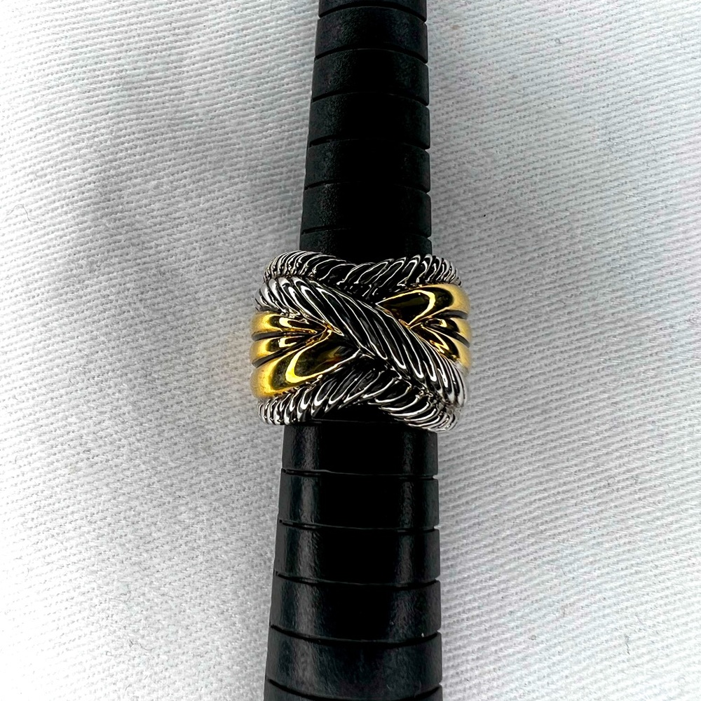 Meshmerise Ring